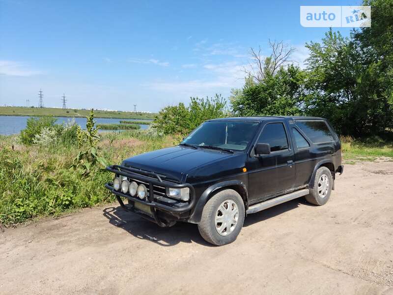 Внедорожник / Кроссовер Nissan Terrano 1991 в Николаеве