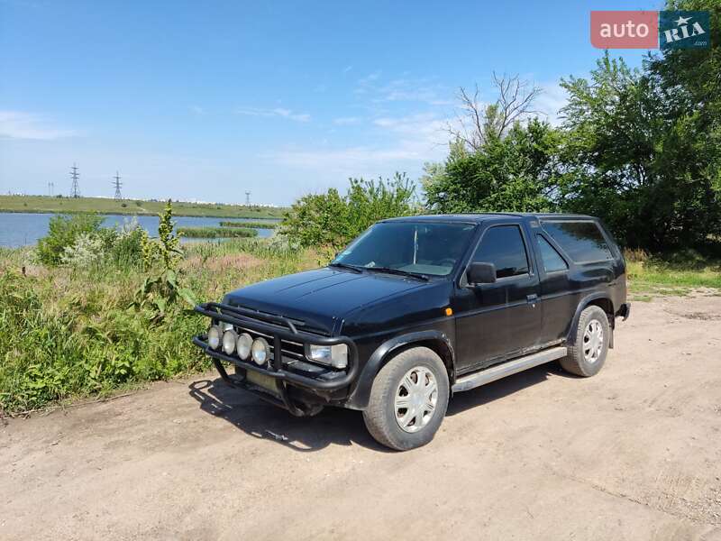 Внедорожник / Кроссовер Nissan Terrano 1991 в Николаеве