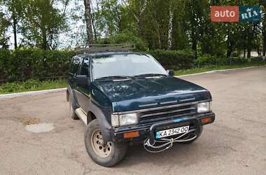 Внедорожник / Кроссовер Nissan Terrano 1991 в Киеве