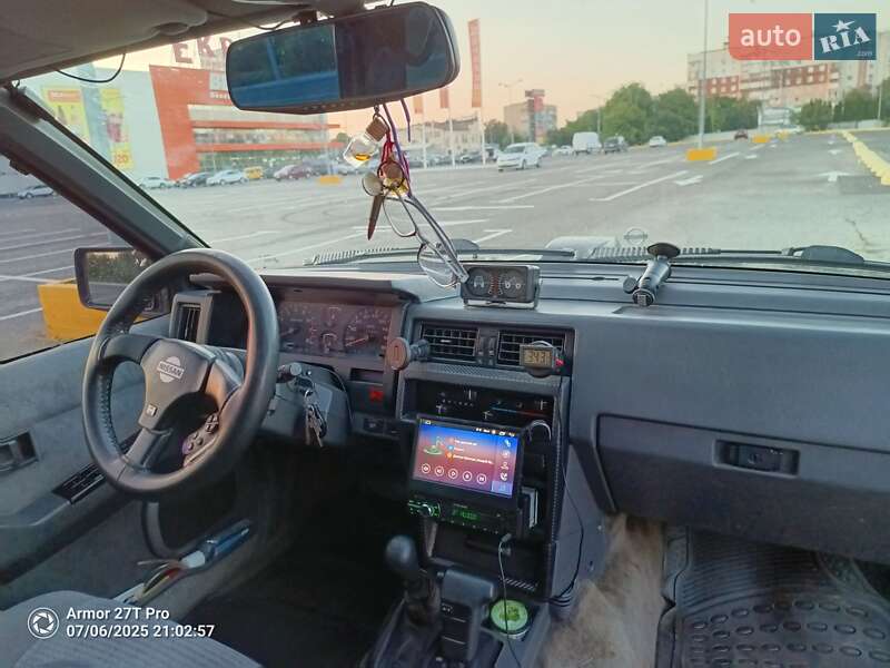 Позашляховик / Кросовер Nissan Terrano 1988 в Чернівцях