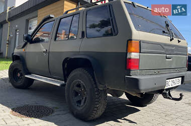 Позашляховик / Кросовер Nissan Terrano 1990 в Красилові