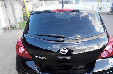 Хэтчбек Nissan TIIDA 2013 в Каменском