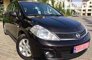 Хэтчбек Nissan TIIDA 2012 в Одессе