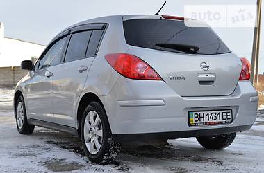 Хэтчбек Nissan TIIDA 2009 в Одессе