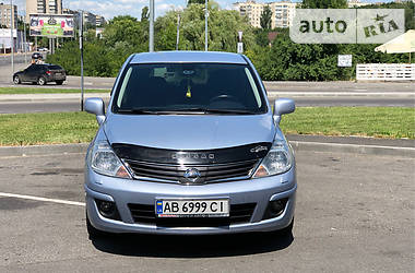 Хетчбек Nissan TIIDA 2012 в Вінниці