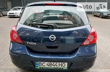 Хэтчбек Nissan TIIDA 2008 в Львове