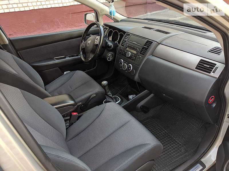 Седан Nissan TIIDA 2007 в Запоріжжі