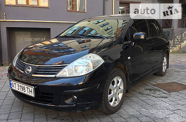 Седан Nissan TIIDA 2008 в Ивано-Франковске