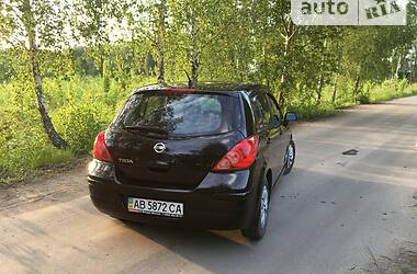 Хетчбек Nissan TIIDA 2011 в Вінниці