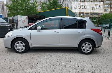 Хетчбек Nissan TIIDA 2010 в Києві