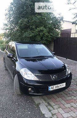 Седан Nissan TIIDA 2007 в Дніпрі