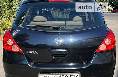 Хэтчбек Nissan TIIDA 2007 в Одессе