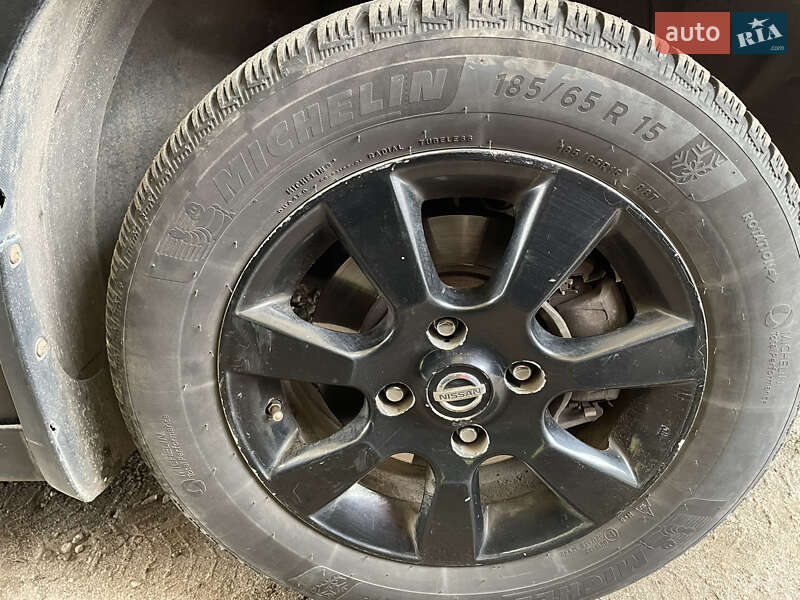 Седан Nissan TIIDA 2007 в Дніпрі