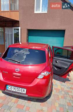 Хетчбек Nissan TIIDA 2012 в Ніжині