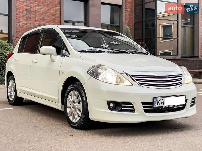 Хетчбек Nissan TIIDA 2010 в Одесі