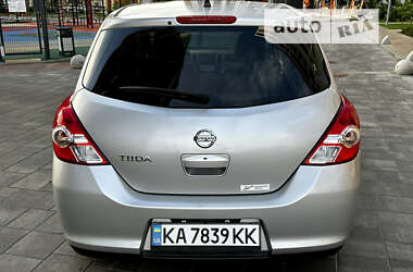 Хэтчбек Nissan TIIDA 2012 в Киеве