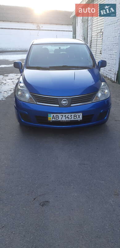 Хетчбек Nissan TIIDA 2008 в Вінниці