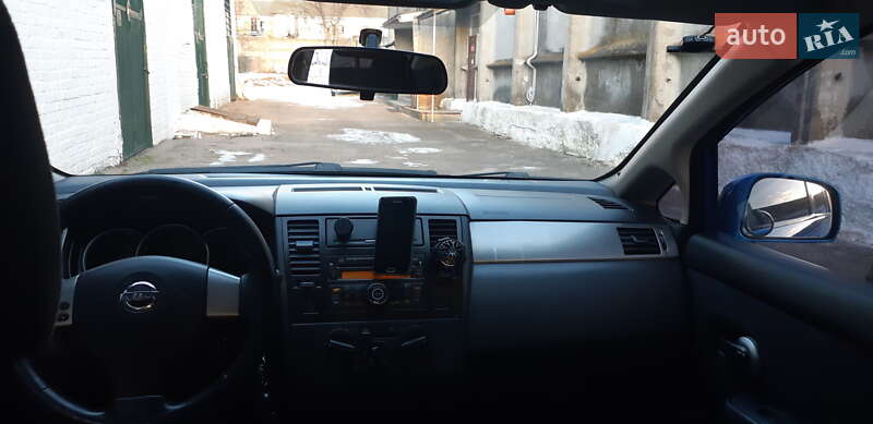 Хетчбек Nissan TIIDA 2008 в Вінниці