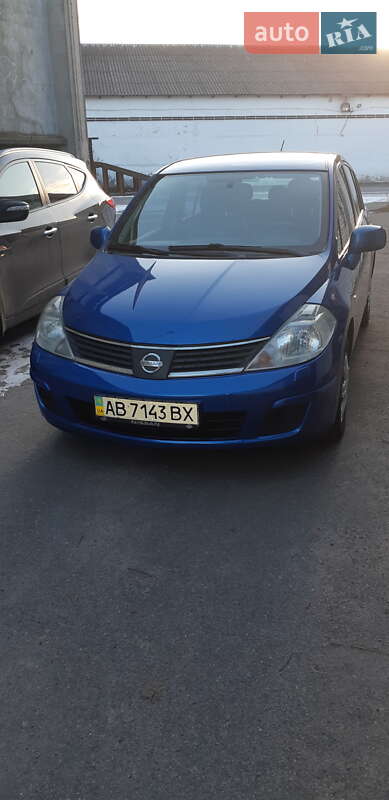 Хетчбек Nissan TIIDA 2008 в Вінниці