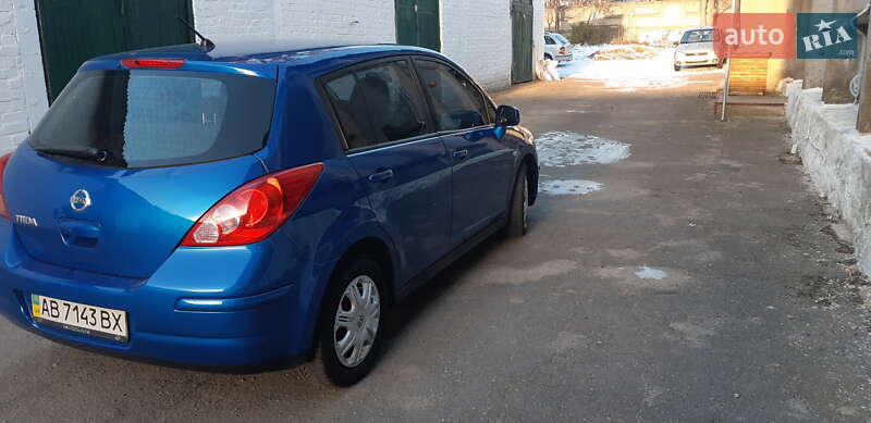 Хетчбек Nissan TIIDA 2008 в Вінниці