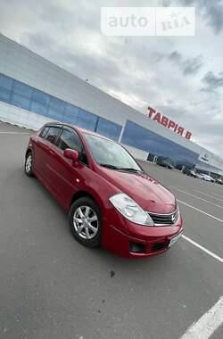 Хэтчбек Nissan TIIDA 2013 в Одессе