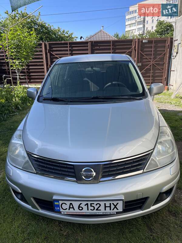 Хетчбек Nissan TIIDA 2008 в Черкасах