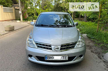 Хетчбек Nissan TIIDA 2012 в Одесі