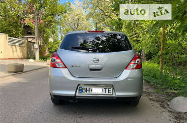 Хетчбек Nissan TIIDA 2012 в Одесі