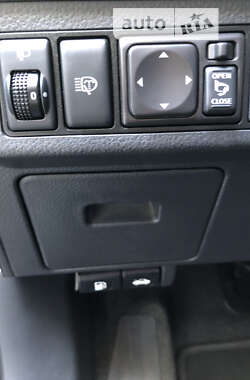Хэтчбек Nissan TIIDA 2011 в 