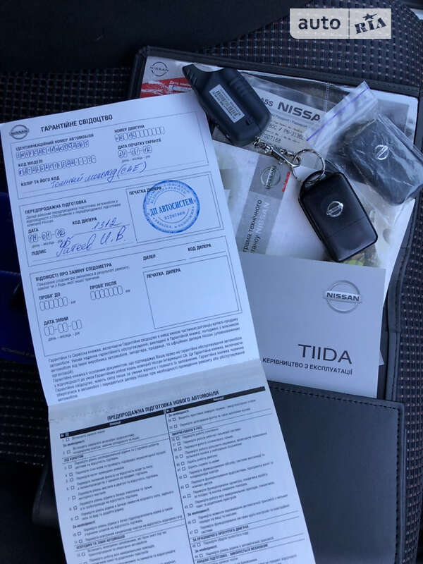 Хэтчбек Nissan TIIDA 2011 в Львове