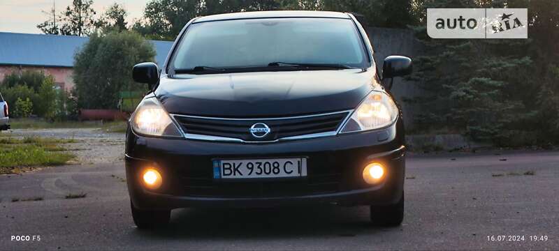 Хэтчбек Nissan TIIDA 2011 в Трускавце