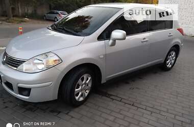 Хетчбек Nissan TIIDA 2008 в Вінниці