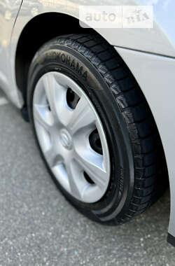 Хетчбек Nissan TIIDA 2012 в 