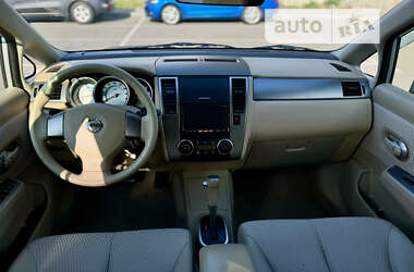 Хетчбек Nissan TIIDA 2012 в 