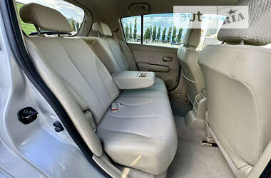 Хетчбек Nissan TIIDA 2012 в 