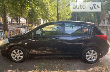 Хетчбек Nissan TIIDA 2011 в Кривому Розі