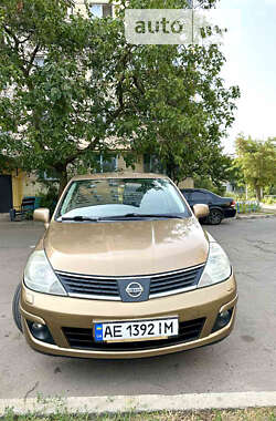 Хэтчбек Nissan TIIDA 2008 в Новомосковске