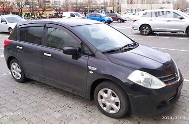 Хэтчбек Nissan TIIDA 2011 в Одессе