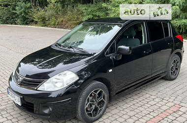 Хэтчбек Nissan TIIDA 2011 в Львове