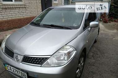 Хетчбек Nissan TIIDA 2008 в Умані