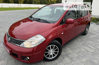 Хэтчбек Nissan TIIDA 2009 в Луцке