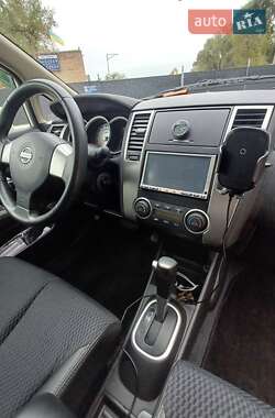 Хэтчбек Nissan TIIDA 2012 в 
