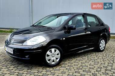 Седан Nissan TIIDA 2010 в Івано-Франківську