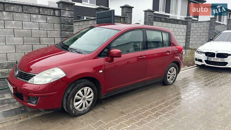 Хетчбек Nissan TIIDA 2008 в Рівному фото 2 Хетчбек Nissan TIIDA 2008 в Рівному