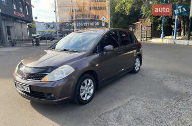 Хэтчбек Nissan TIIDA 2008 в Одессе