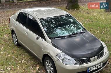 Седан Nissan TIIDA 2007 в Киеве