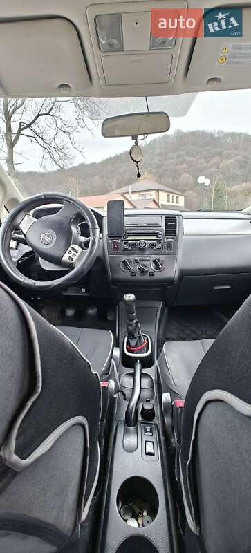 Хетчбек Nissan TIIDA 2008 в Мукачевому