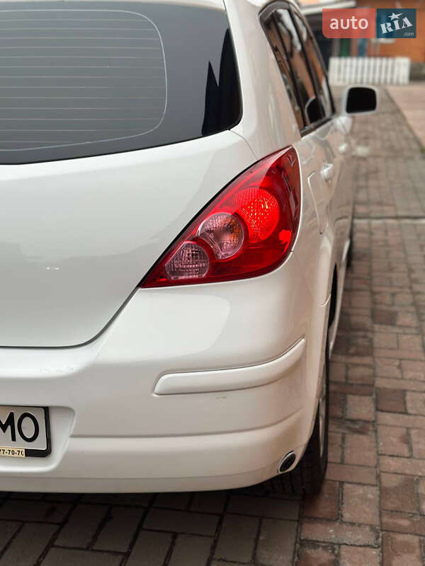 Хетчбек Nissan TIIDA 2012 в Києві фото 11 Хетчбек Nissan TIIDA 2012 в Києві