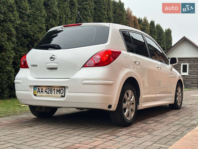 Хетчбек Nissan TIIDA 2012 в Києві фото 9 Хетчбек Nissan TIIDA 2012 в Києві