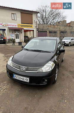 Хэтчбек Nissan TIIDA 2007 в Черновцах